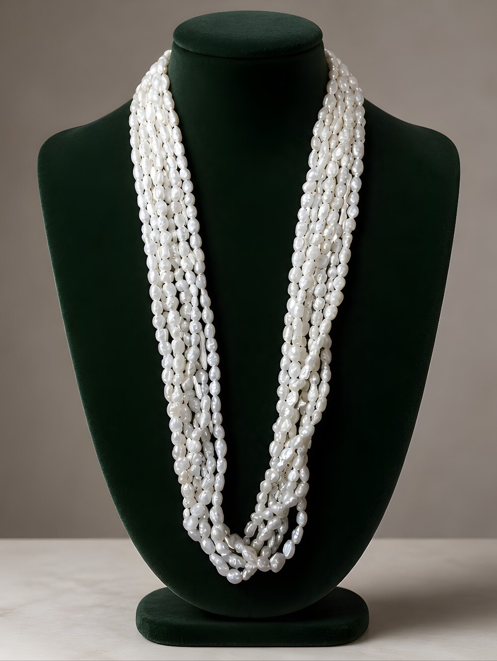 This item is a vintage multi-strand freshwater rice pearl Chocker  necklace